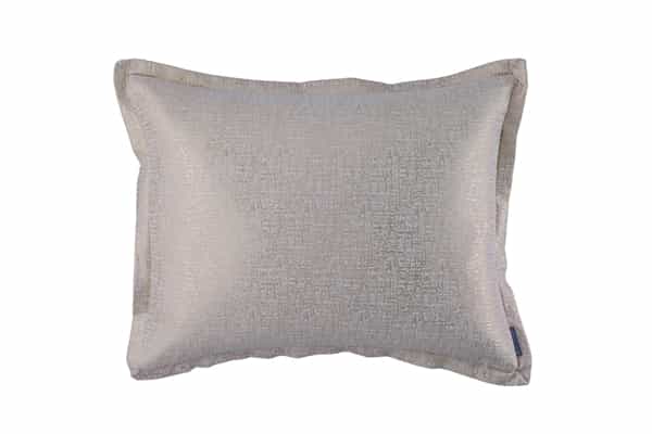 SOPHIA STD PILLOW IVORY LINEN / GOLD LUREX 20X26 (INSERT INCLUDED)