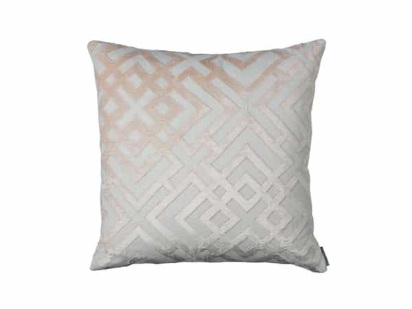 KARL SQ. PILLOW / IVORY BASKET WEAVE / BLUSH VELVET 24X24