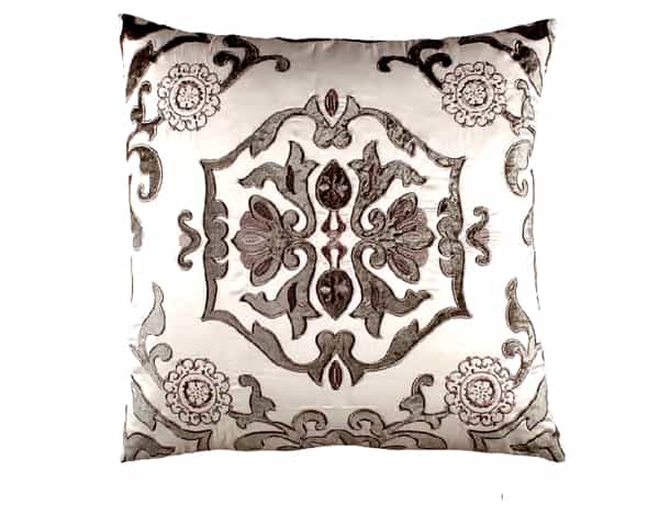 MOROCCO SQ. PILLOW / IVORY S&S /SILVER VELVET 24X24