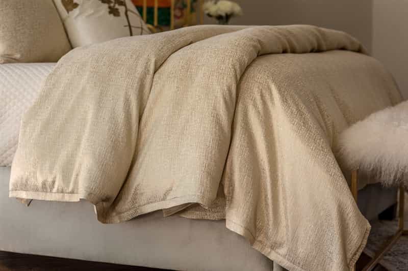 SOPHIA KING DUVET IVORY LINEN / GOLD LUREX 112X98 (NO INSERT)