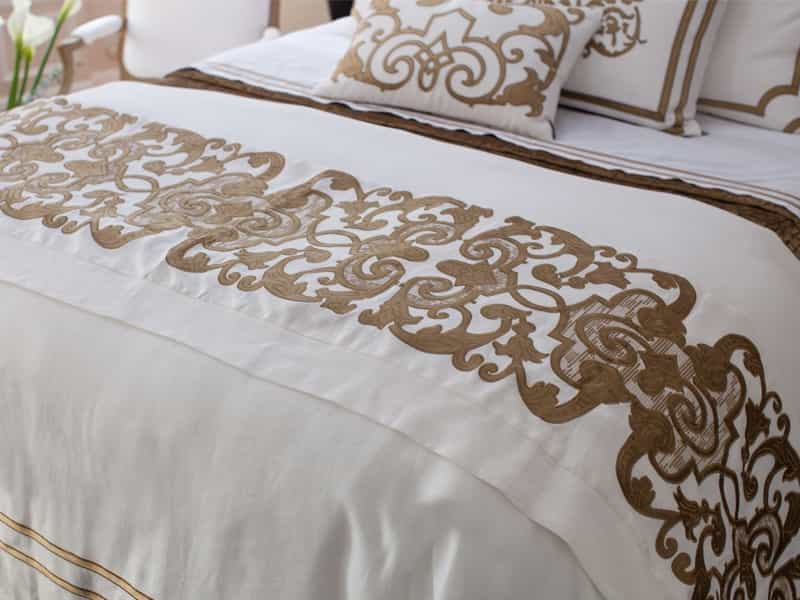 MOZART THROW / WHITE LINEN / STRAW VELVET 45X98